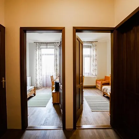 Couette-café Sasréti Vadászkastély 4*