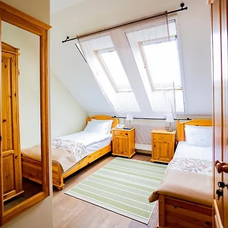Sasreti Vadaszkastely 4* Almamellék
