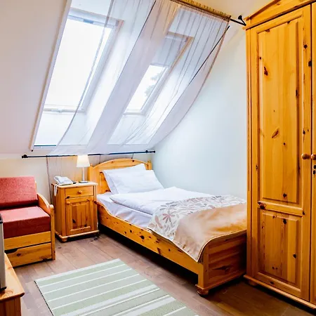 Sasréti Vadászkastély Almamellék