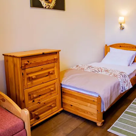 Sasréti Vadászkastély Couette-café