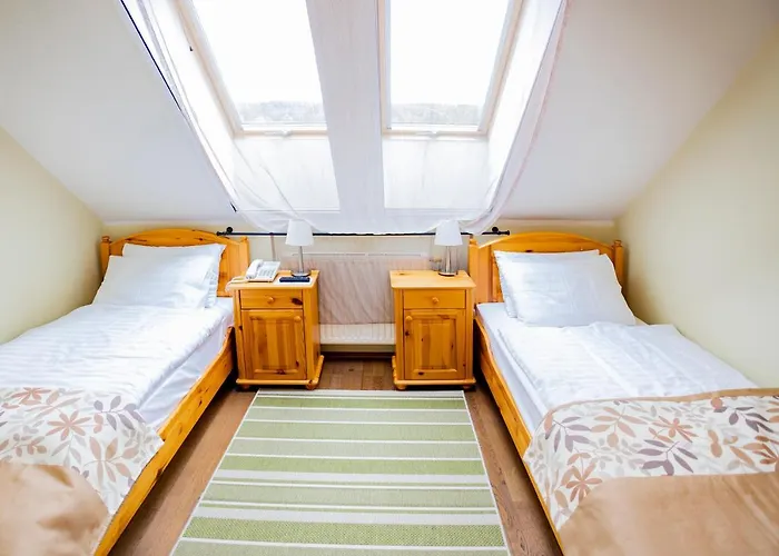 Sasreti Vadaszkastely B&B 4*