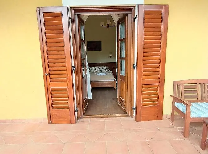 B&B Sasreti Vadaszkastely Almamellék