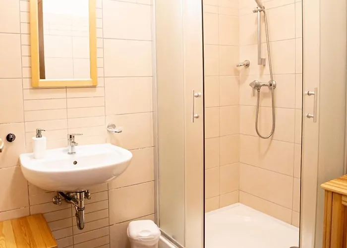 B&B Sasreti Vadaszkastely 4*