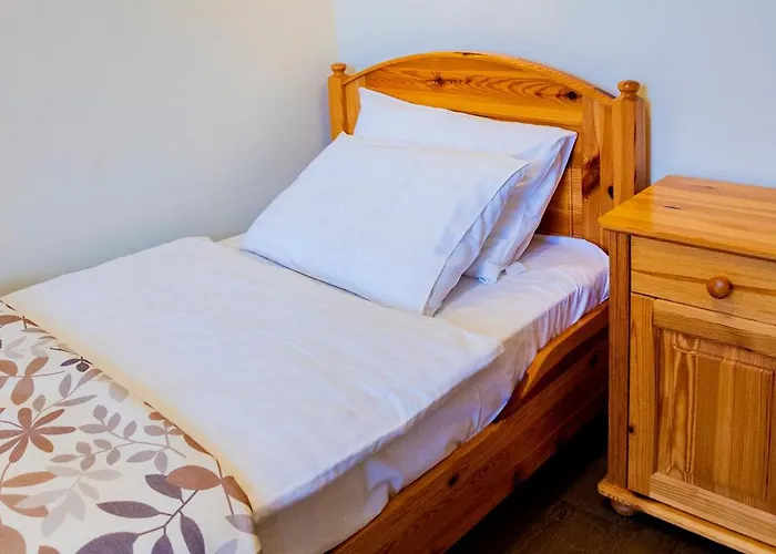 Sasréti Vadászkastély Bed and breakfast Almamellék
